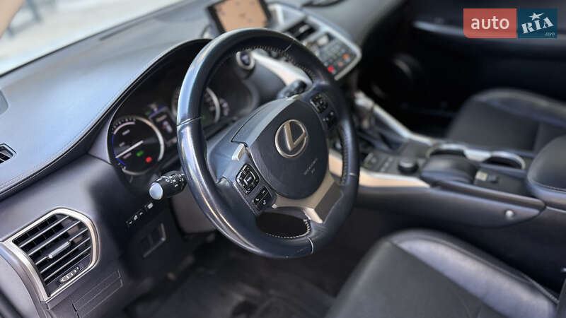 Внедорожник / Кроссовер Lexus NX 2014 в Житомире