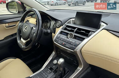 Внедорожник / Кроссовер Lexus NX 2015 в 