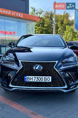 Внедорожник / Кроссовер Lexus NX 2020 в 