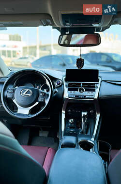 Внедорожник / Кроссовер Lexus NX 2020 в 