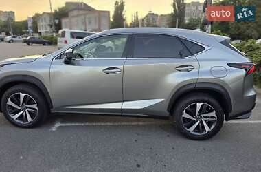 Внедорожник / Кроссовер Lexus NX 2018 в 