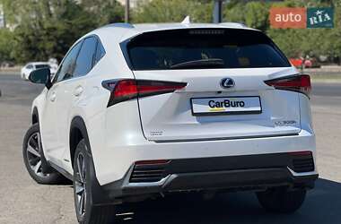 Внедорожник / Кроссовер Lexus NX 2020 в 