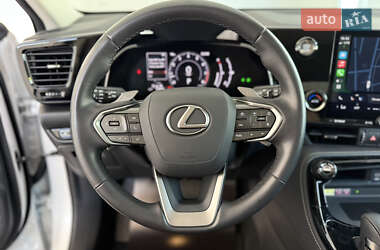 Внедорожник / Кроссовер Lexus NX 2022 в 