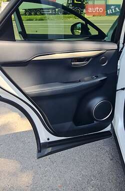Внедорожник / Кроссовер Lexus NX 2021 в 