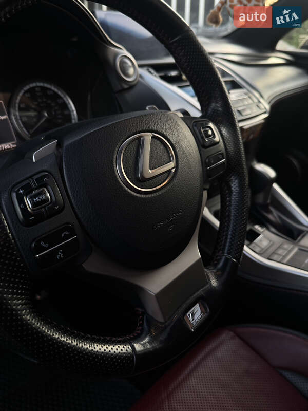 Внедорожник / Кроссовер Lexus NX 2015 в Золотоноше