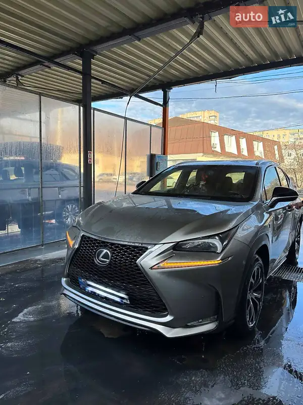 Lexus NX