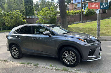 Внедорожник / Кроссовер Lexus NX 2018 в 