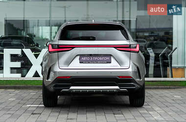Внедорожник / Кроссовер Lexus NX 2021 в 