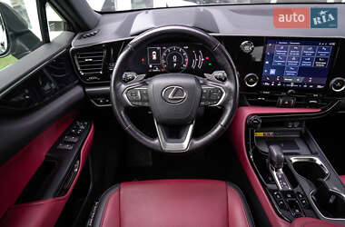 Внедорожник / Кроссовер Lexus NX 2021 в 