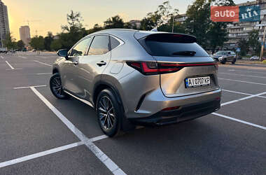 Внедорожник / Кроссовер Lexus NX 2022 в 