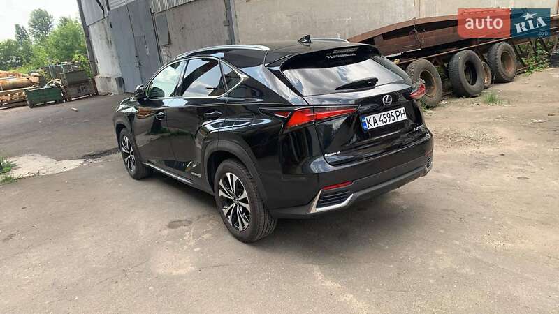 Внедорожник / Кроссовер Lexus NX 2017 в Киеве