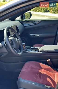 Внедорожник / Кроссовер Lexus NX 2024 в 