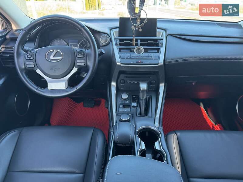 Внедорожник / Кроссовер Lexus NX 2016 в Киеве