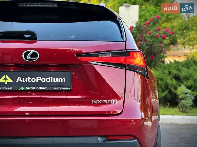 Внедорожник / Кроссовер Lexus NX 2017 в Киеве