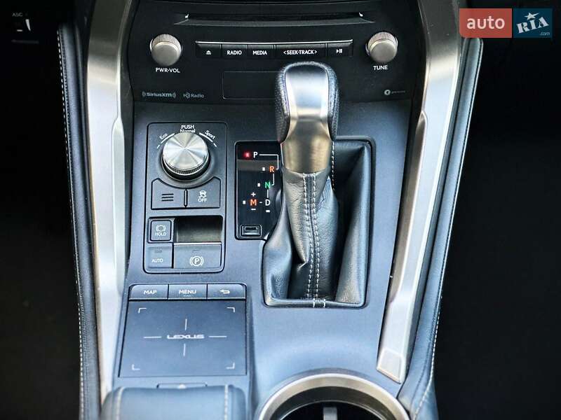 Внедорожник / Кроссовер Lexus NX 2017 в Киеве