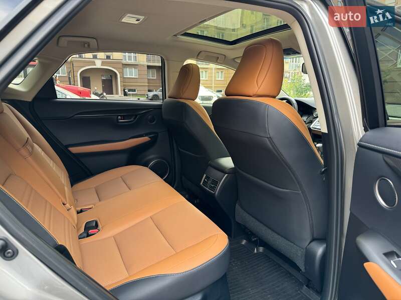Позашляховик / Кросовер Lexus NX 2019 в Києві