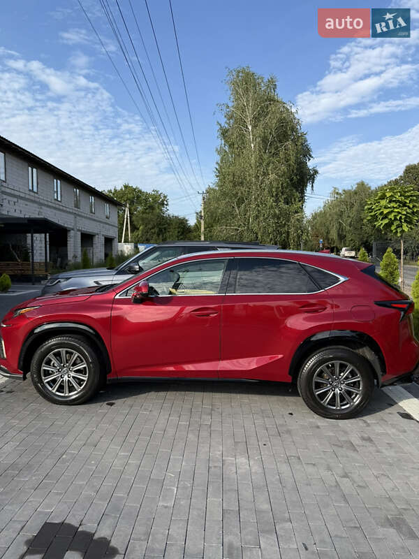 Lexus NX 2018