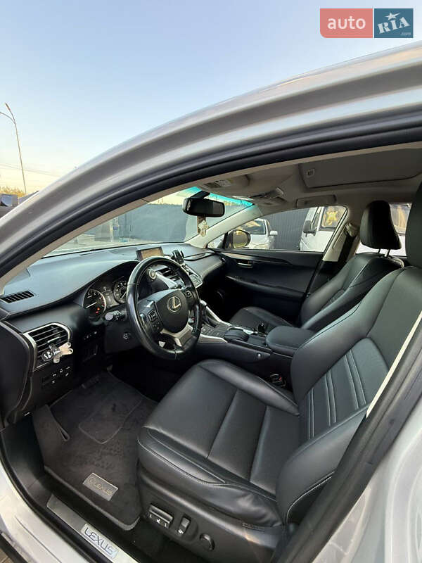 Внедорожник / Кроссовер Lexus NX 2015 в Киеве