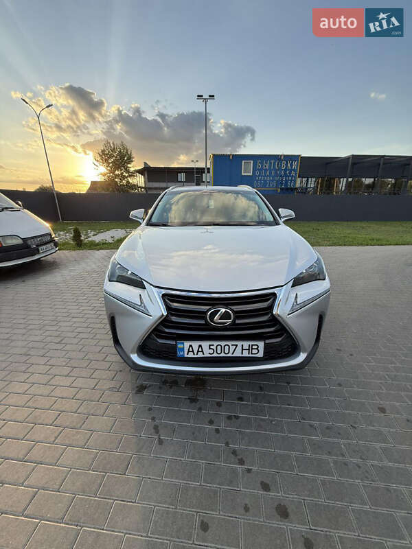 Внедорожник / Кроссовер Lexus NX 2015 в Киеве