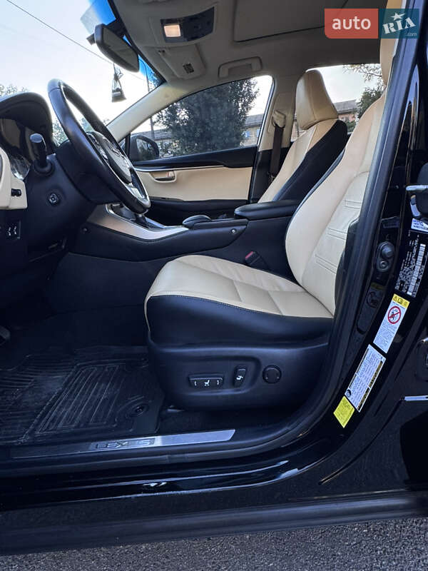 Внедорожник / Кроссовер Lexus NX 2015 в Киеве