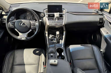 Внедорожник / Кроссовер Lexus NX 2015 в 