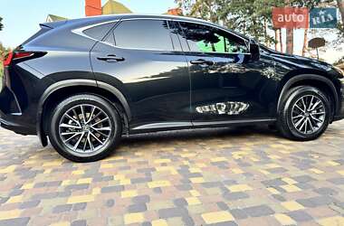Внедорожник / Кроссовер Lexus NX 2022 в 