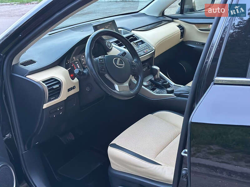 Внедорожник / Кроссовер Lexus NX 2017 в Днепре