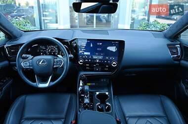 Внедорожник / Кроссовер Lexus NX 2023 в 