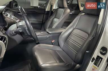 Внедорожник / Кроссовер Lexus NX 2015 в 
