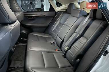 Внедорожник / Кроссовер Lexus NX 2015 в 