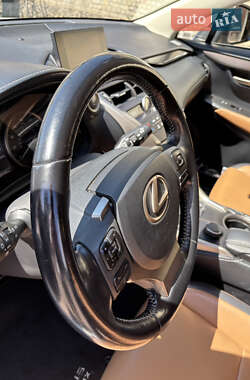 Внедорожник / Кроссовер Lexus NX 2016 в 