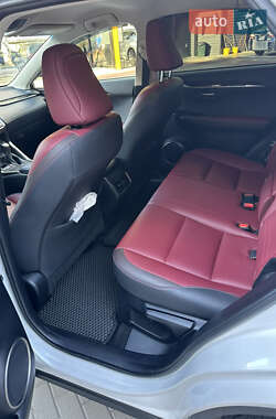 Внедорожник / Кроссовер Lexus NX 2018 в 