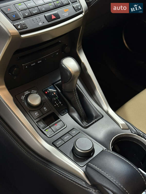 Позашляховик / Кросовер Lexus NX 2014 в Одесі