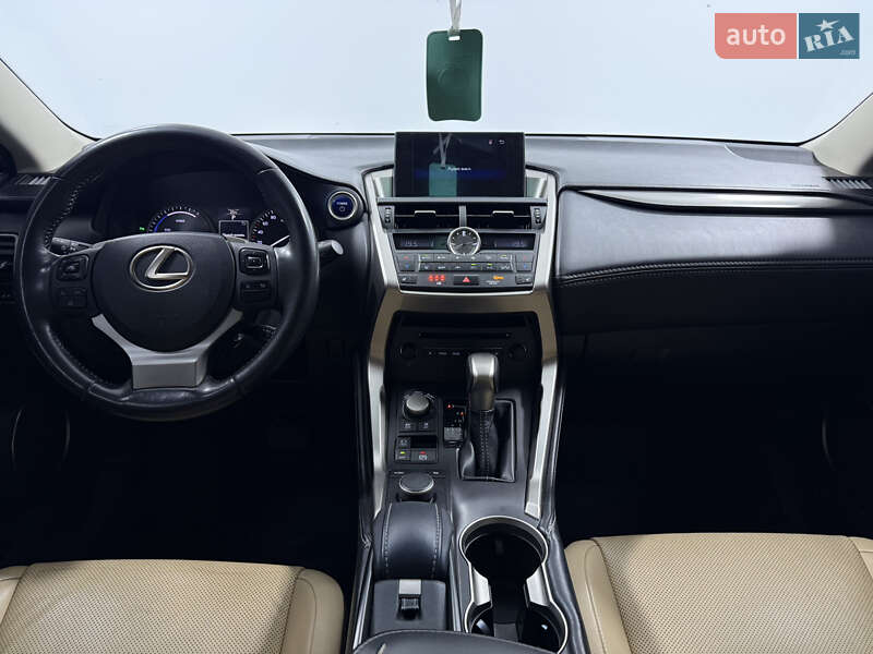 Внедорожник / Кроссовер Lexus NX 2014 в Одессе