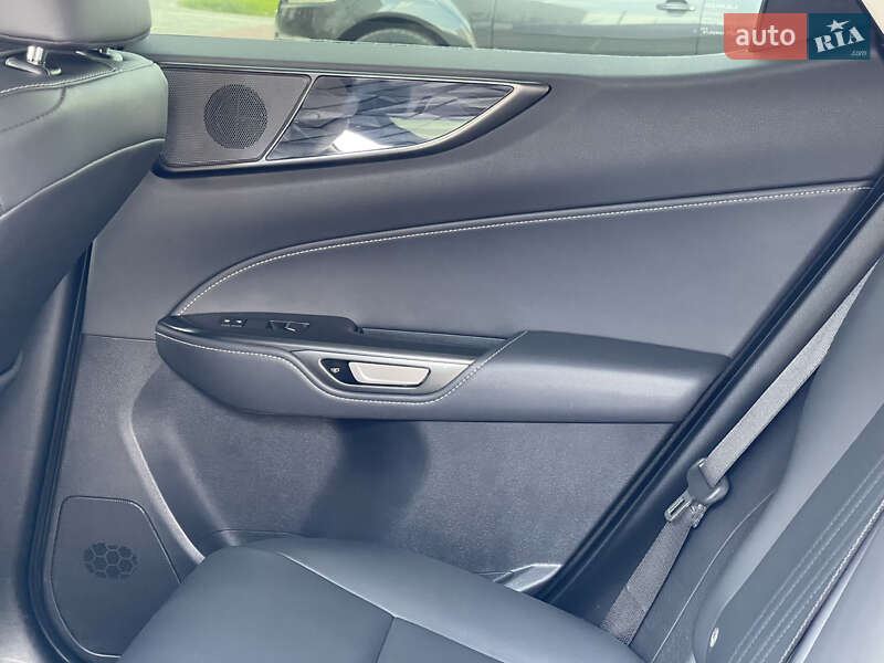 Внедорожник / Кроссовер Lexus NX 2022 в Виннице
