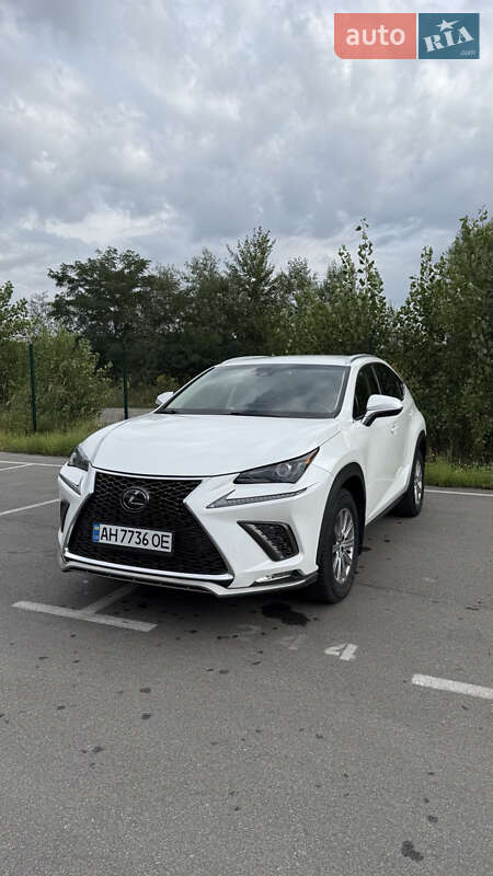 Внедорожник / Кроссовер Lexus NX 2018 в 