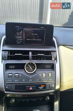 Внедорожник / Кроссовер Lexus NX 2020 в 
