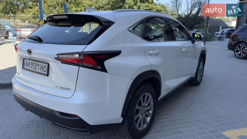 Позашляховик / Кросовер Lexus NX 2014 в Житомирі
