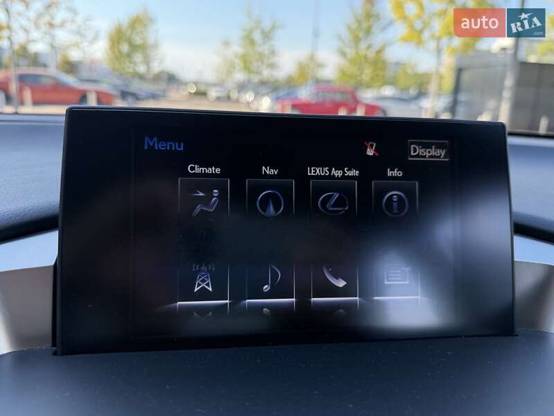 Позашляховик / Кросовер Lexus NX 2015 в Києві