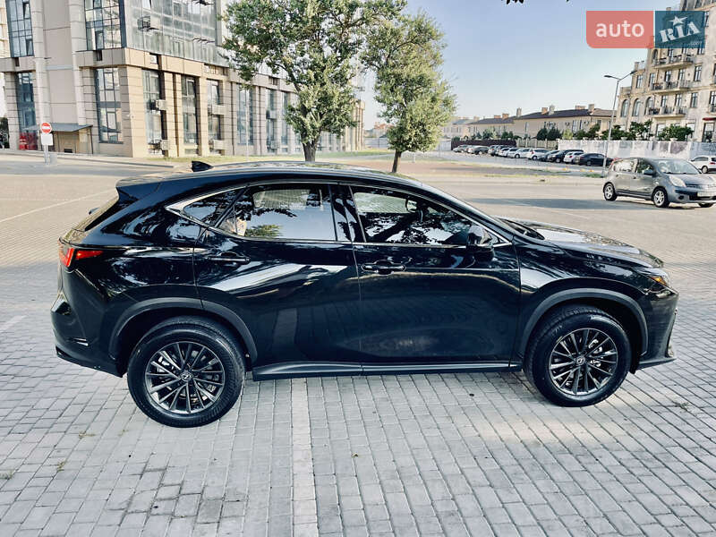 Внедорожник / Кроссовер Lexus NX 2023 в Одессе