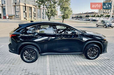 Внедорожник / Кроссовер Lexus NX 2023 в 