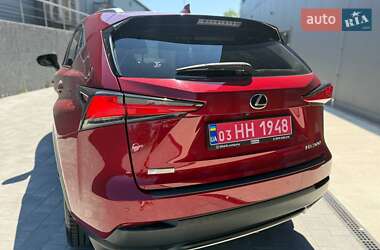 Позашляховик / Кросовер Lexus NX 2018 в 