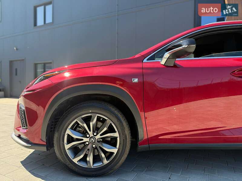 Внедорожник / Кроссовер Lexus NX 2018 в Луцке