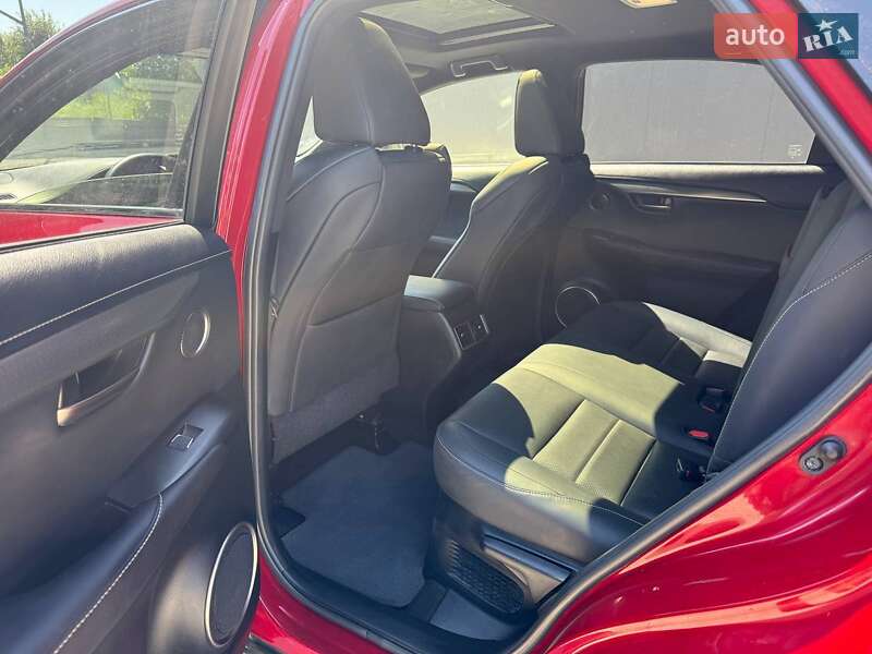 Внедорожник / Кроссовер Lexus NX 2018 в Луцке