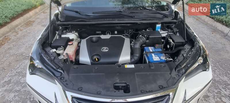 Внедорожник / Кроссовер Lexus NX 2015 в Каменском