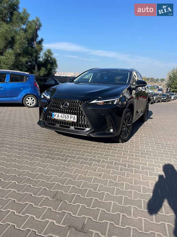Внедорожник / Кроссовер Lexus NX 2022 в Киеве