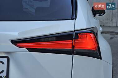 Внедорожник / Кроссовер Lexus NX 2019 в 