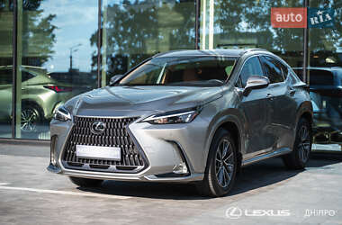 Позашляховик / Кросовер Lexus NX 2023 в 