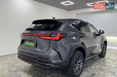 Позашляховик / Кросовер Lexus NX 2024 в 