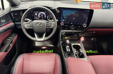 Позашляховик / Кросовер Lexus NX 2024 в 